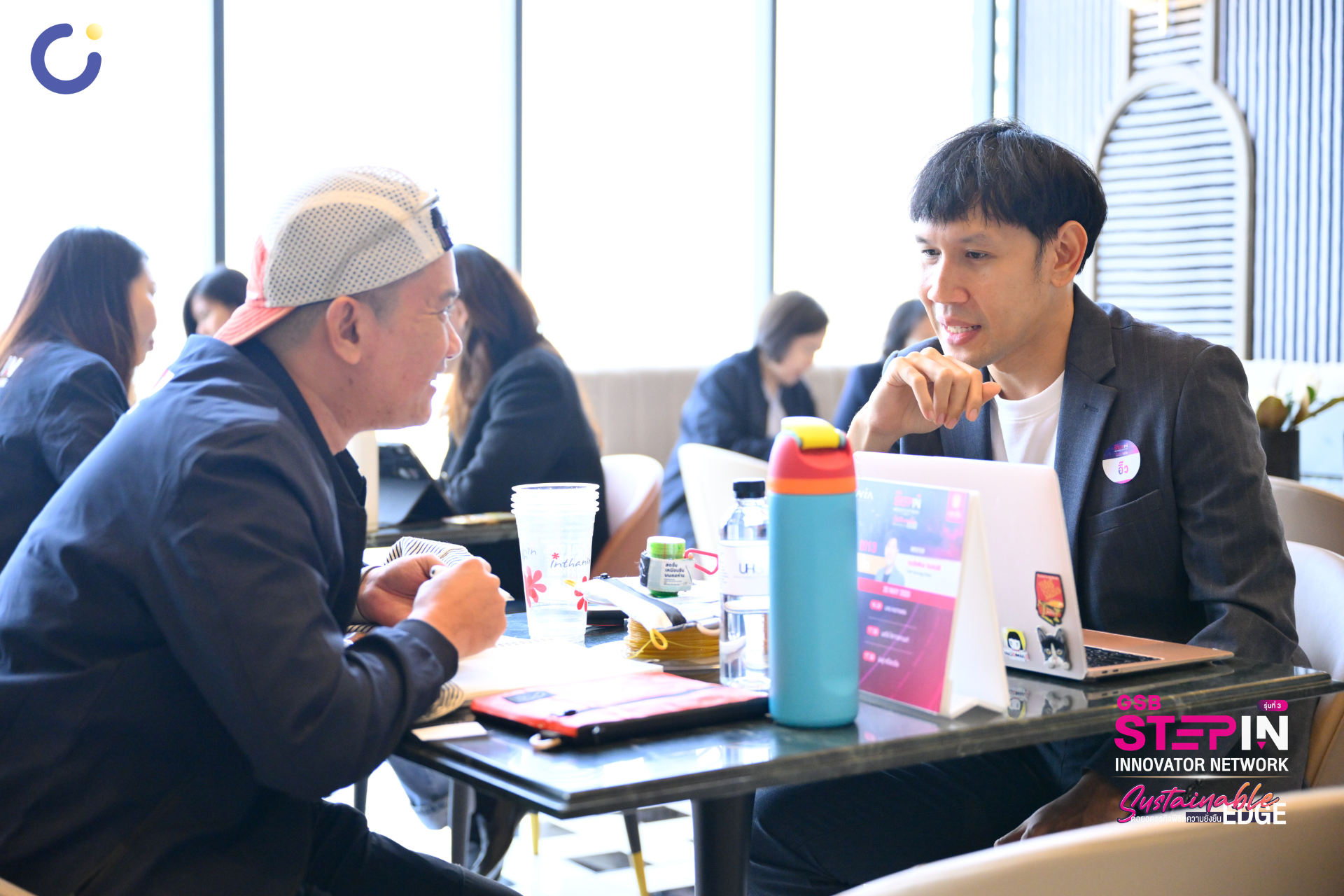 Roots และ BEECY กับบทบาท Mentor